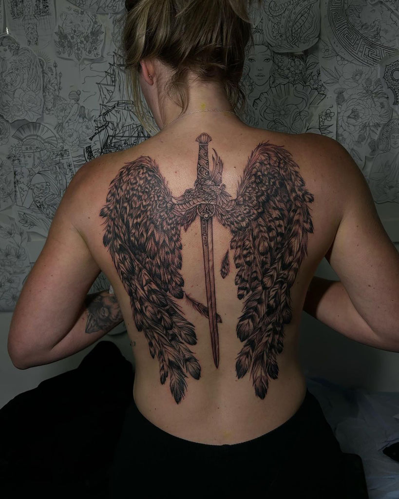 Unique spine tattoos for women: 20 inspiring designs to choose from -  Tuko.co.ke